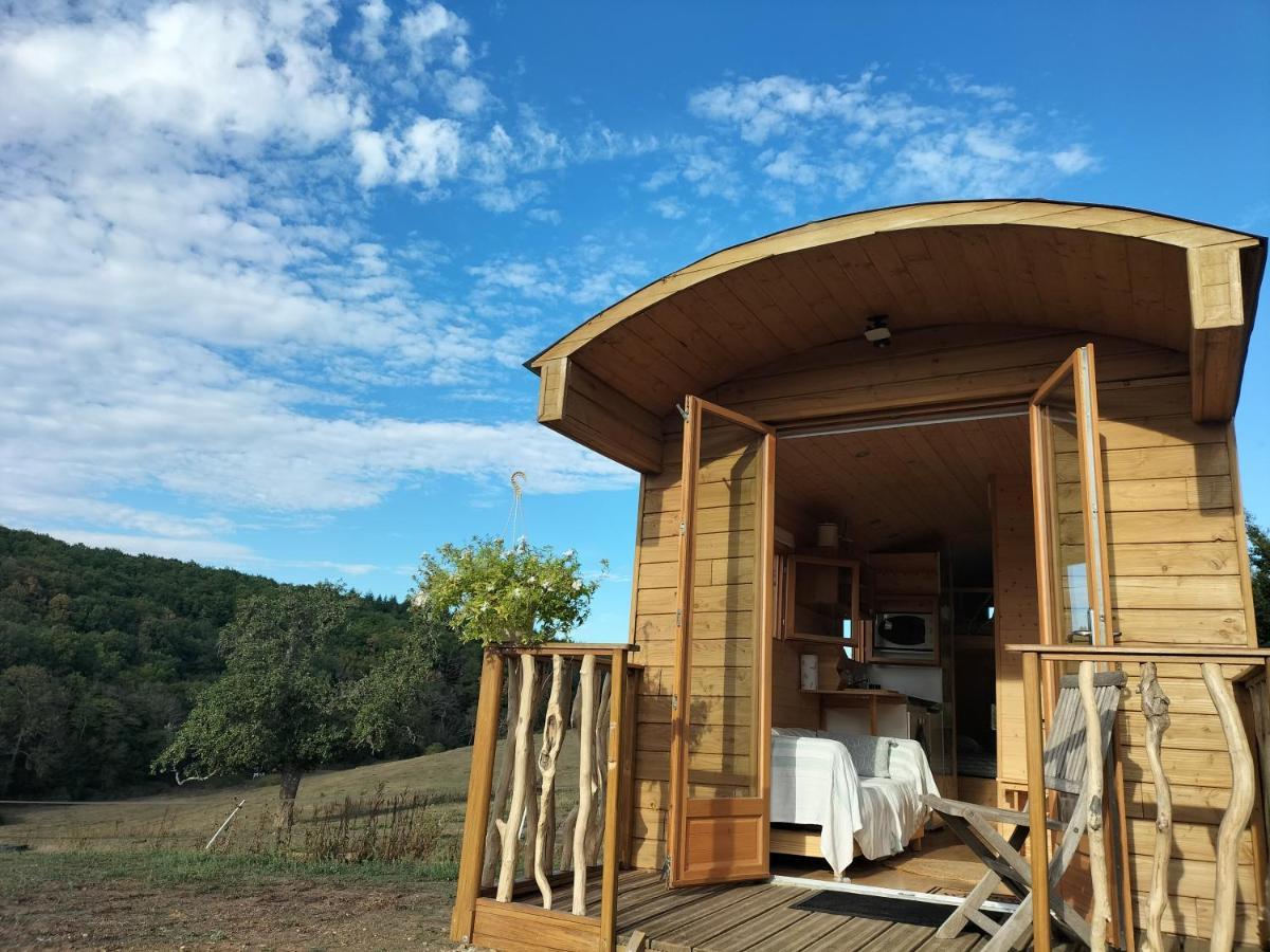 La Roulotte De Jane Guest House Margon  Bagian luar foto